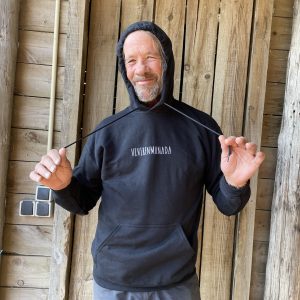 sudadera vivirenmanada con capucha