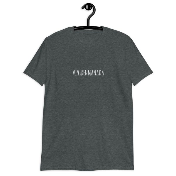 Camiseta unisex letras vivirenmanada - Imagen 2